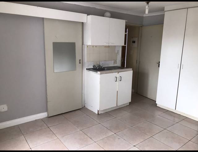 1 BEDROOM APARTMENT FOR SALE IN SCOTTSVILLE